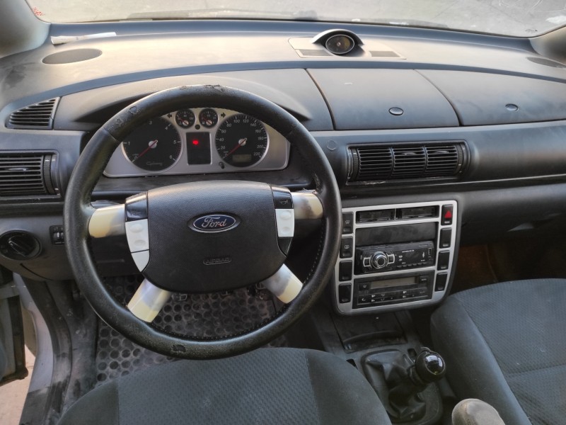 ford galaxy (vy) del año 2003