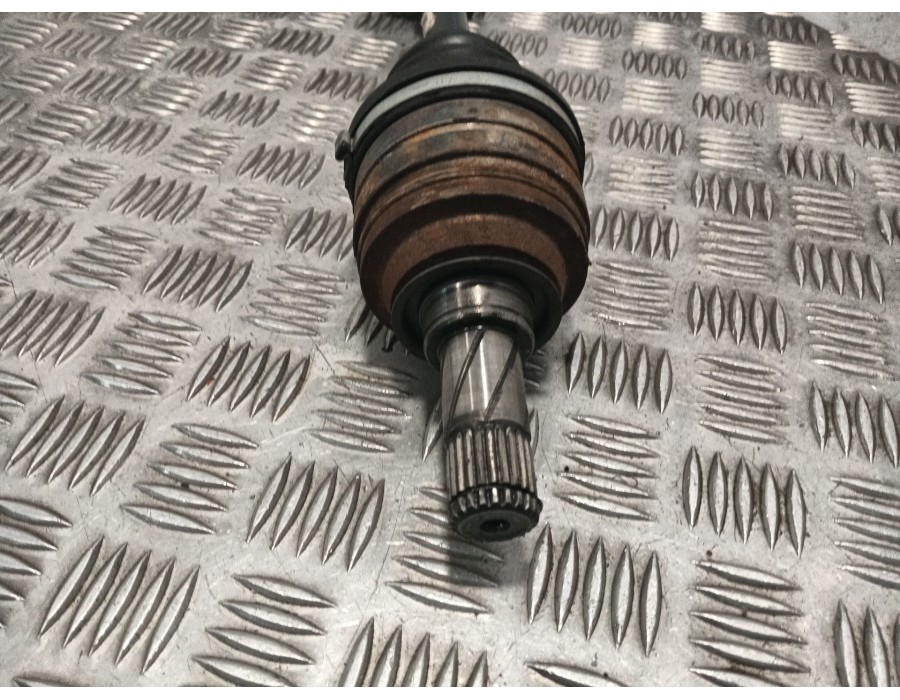Recambio de transmision delantera izquierda para opel corsa c (x01) 1.2 (f08, f68) referencia OEM IAM   