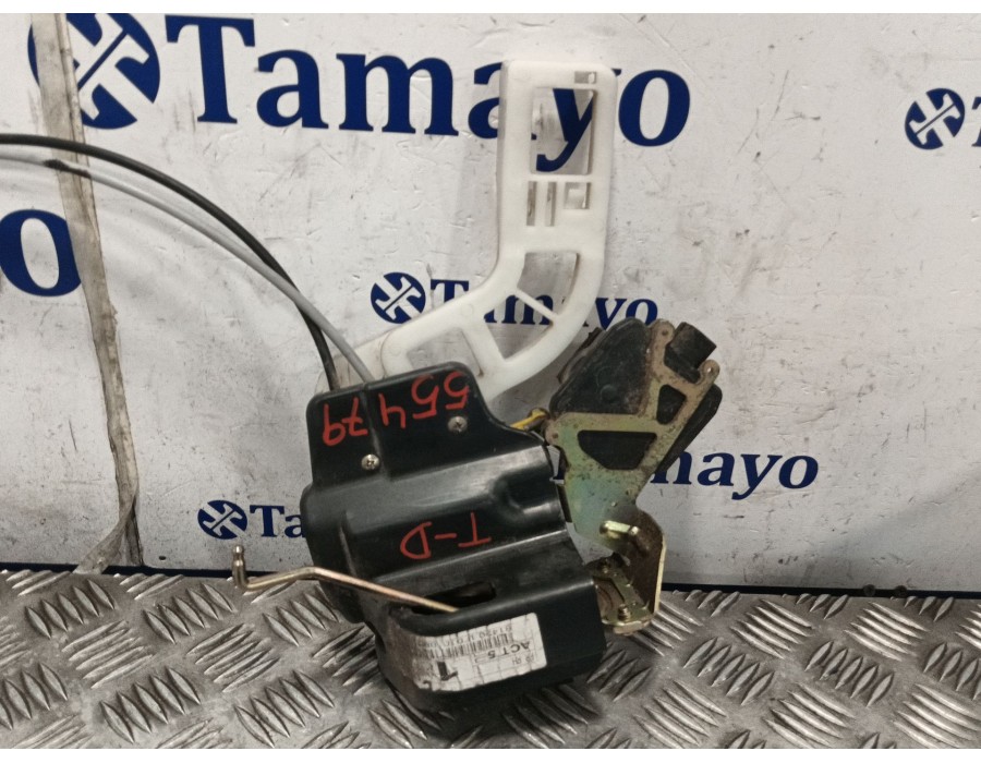 Recambio de cerradura puerta trasera derecha para kia sportage 2.0 crdi referencia OEM IAM 814201F010  