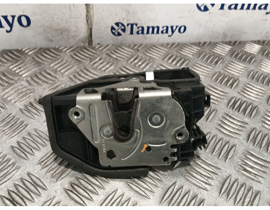 Recambio de cerradura puerta trasera izquierda para bmw serie 1 berlina (e81/e87) 1.6 16v cat referencia OEM IAM A046998  