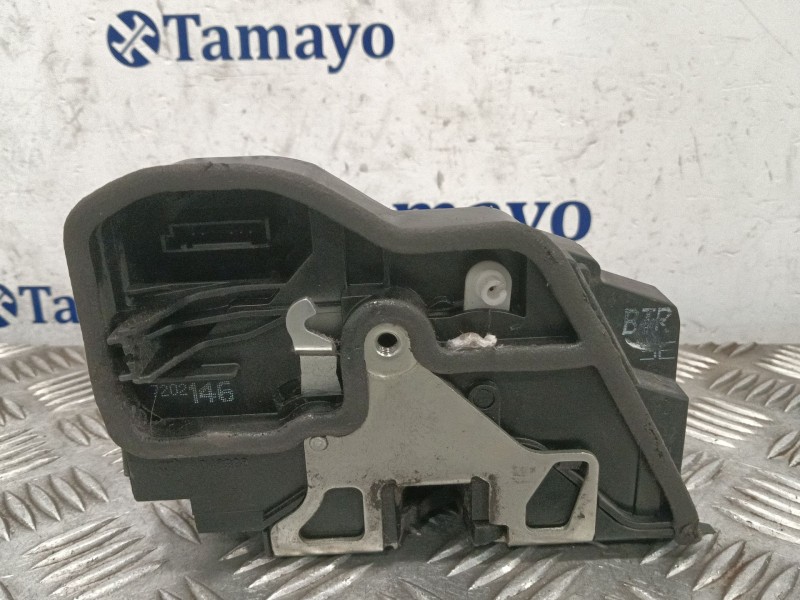 Recambio de cerradura puerta delantera derecha para bmw serie 1 berlina (e81/e87) 1.6 16v cat referencia OEM IAM A046998  720214
