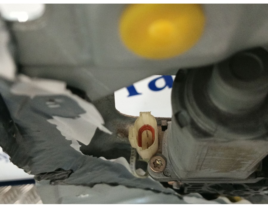 Recambio de elevalunas trasero derecho para kia sportage 2.0 crdi referencia OEM IAM 824801F000  