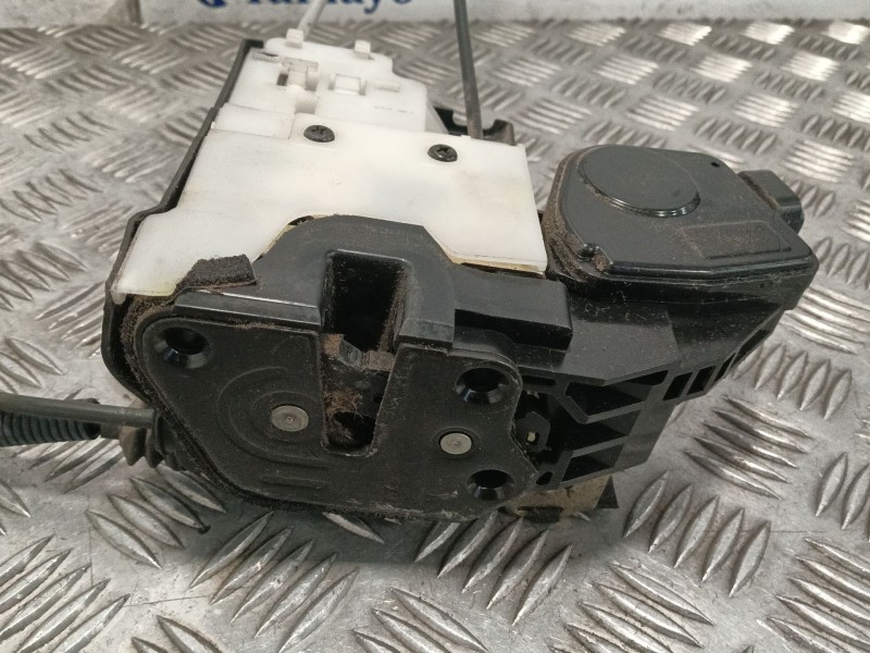 Recambio de cerradura puerta delantera izquierda para kia sportage 2.0 crdi referencia OEM IAM 813101F010  