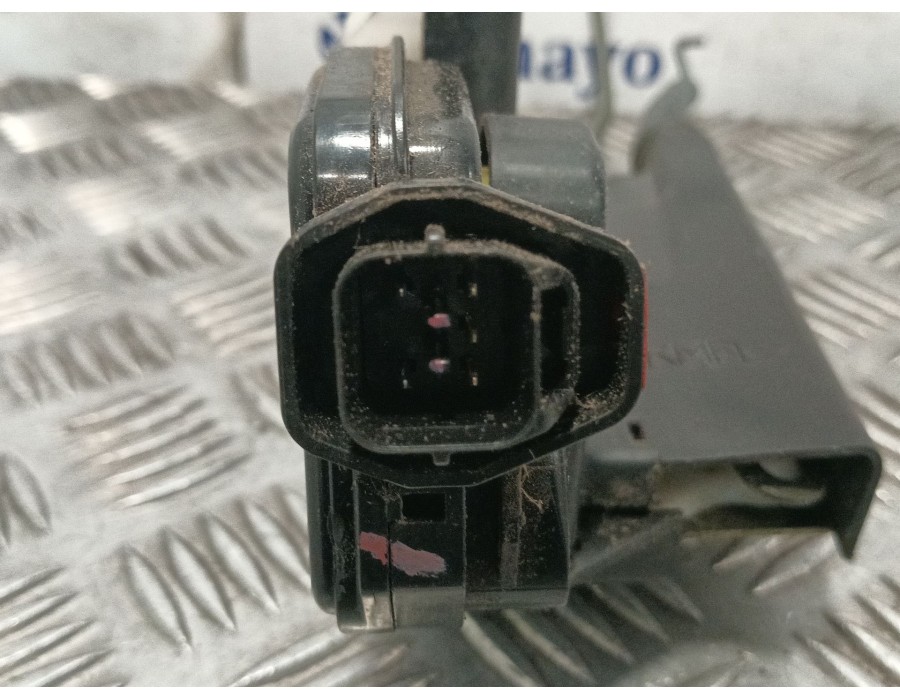 Recambio de cerradura puerta delantera izquierda para kia sportage 2.0 crdi referencia OEM IAM 813101F010  