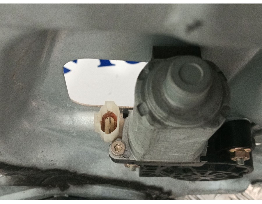 Recambio de elevalunas delantero derecho para kia sportage 2.0 crdi referencia OEM IAM 824801FXXX  
