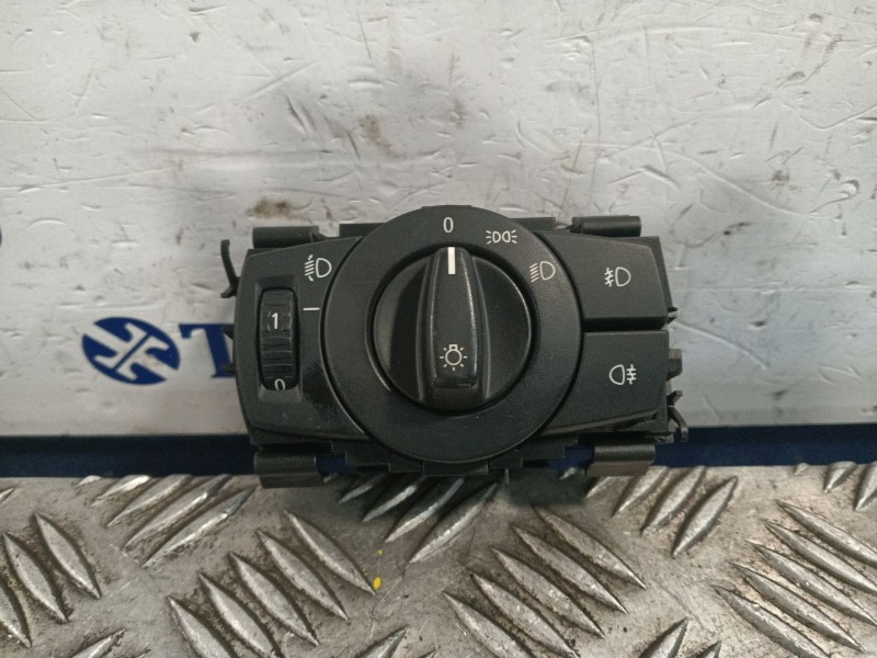 Recambio de mando luces para bmw serie 1 berlina (e81/e87) 1.6 16v cat referencia OEM IAM 6932794  33600102