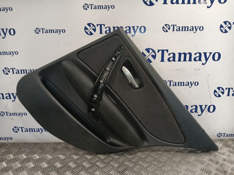 Recambio de guarnecido puerta trasera derecha para bmw serie 1 berlina (e81/e87) 1.6 16v cat referencia OEM IAM 6979860  