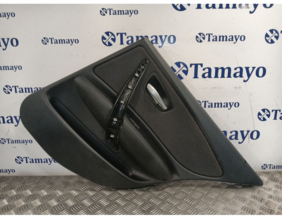 Recambio de guarnecido puerta trasera derecha para bmw serie 1 berlina (e81/e87) 1.6 16v cat referencia OEM IAM 6979860  
