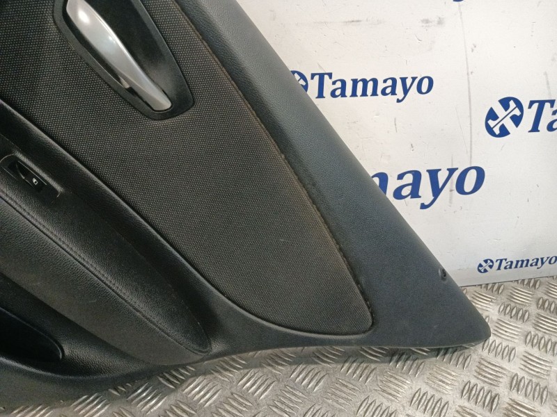 Recambio de guarnecido puerta trasera derecha para bmw serie 1 berlina (e81/e87) 1.6 16v cat referencia OEM IAM 6979860  