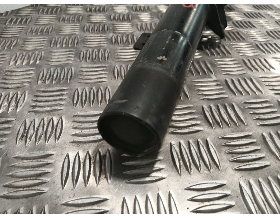 Recambio de amortiguador delantero izquierdo para bmw 1 (e81) 118 d referencia OEM IAM 3131678602301 E82V006S 10541315