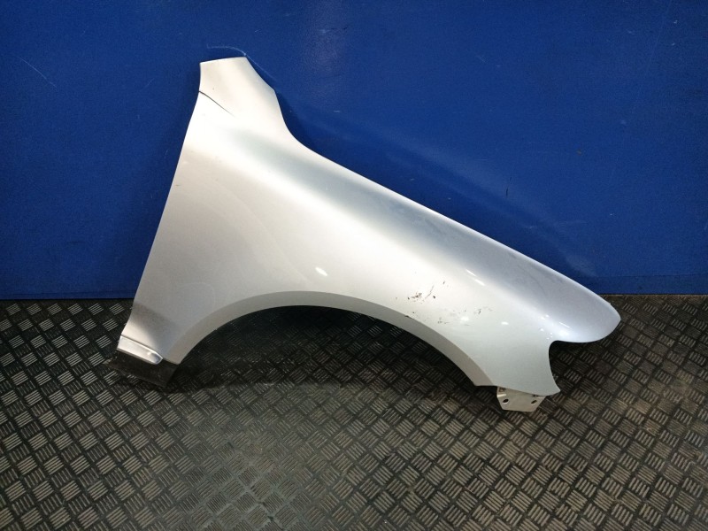 Recambio de aleta delantera derecha para volkswagen touareg (7l6) 2.5 tdi dpf referencia OEM IAM   