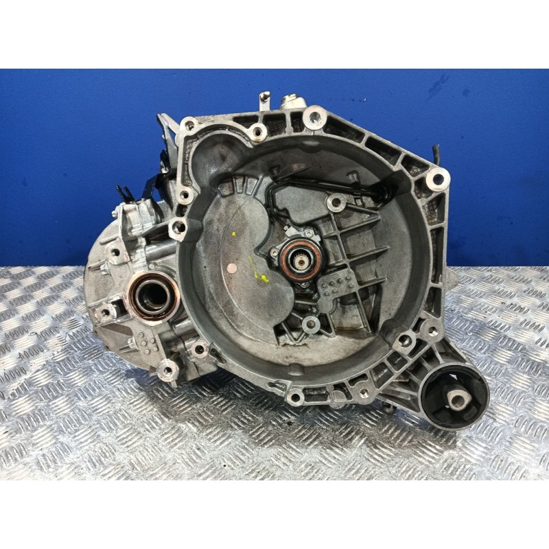 Recambio de caja cambios para opel zafira / zafira family b (a05) 1.9 cdti (m75) referencia OEM IAM 55192042  