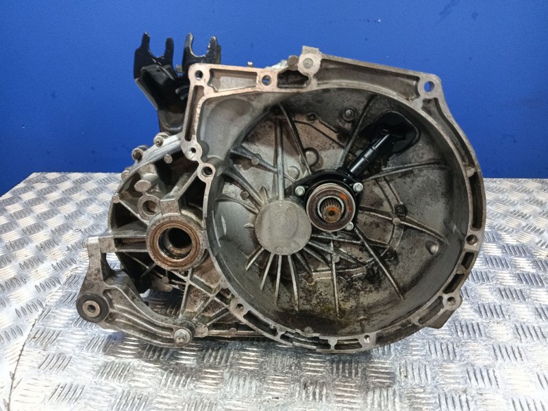 Recambio de caja cambios para ford focus berlina (cap) referencia OEM IAM 3M5R7002YF  
