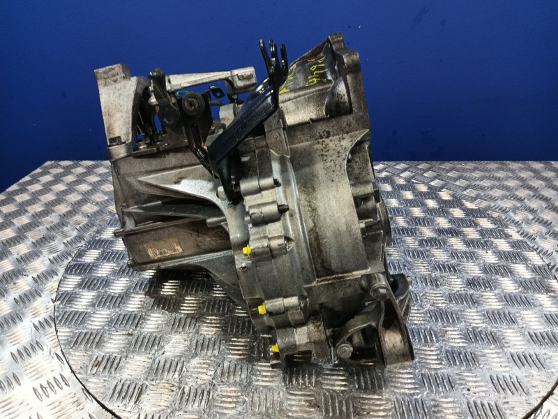 Recambio de caja cambios para ford focus berlina (cap) referencia OEM IAM 3M5R7002YF  