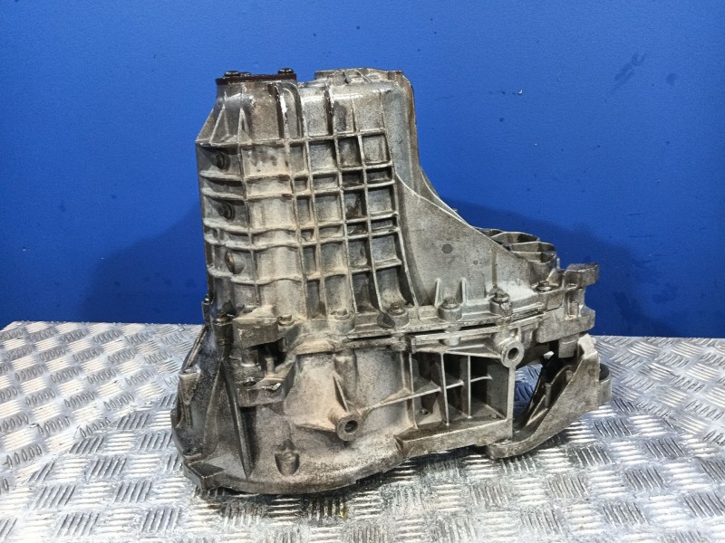 Recambio de caja cambios para ford focus berlina (cap) referencia OEM IAM 3M5R7002YF  