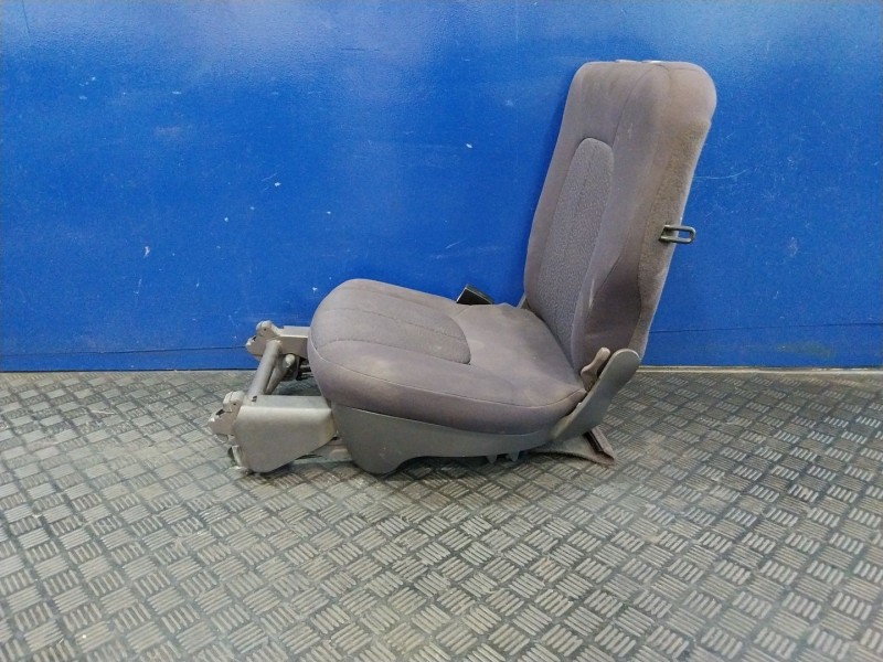Recambio de asientos trasero izquierdo para mercedes-benz clase a (w168) a 170 cdi (168.008) referencia OEM IAM   