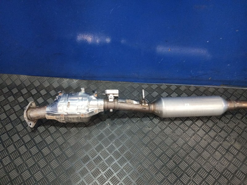 Recambio de catalizador para mazda cx-30 (dm) skyactiv-g m hybrid referencia OEM IAM PYDN  