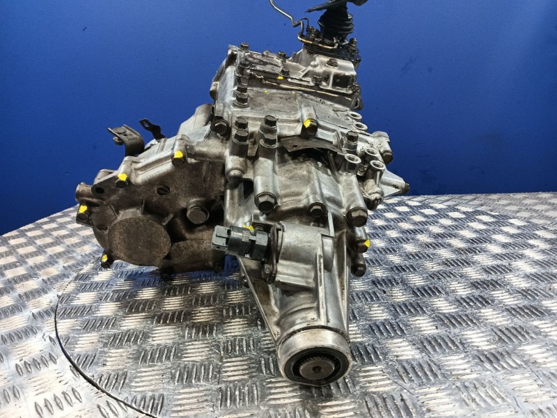 Recambio de caja transfer para mitsubishi montero (v20/v40) 2.8 turbodiesel referencia OEM IAM 3040LE  
