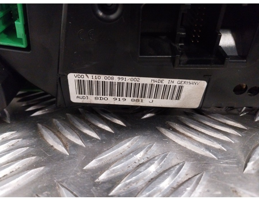 Recambio de cuadro instrumentos para audi a4 avant (b5) 1.8 20v turbo referencia OEM IAM 8D0919881J G750669H 110008991