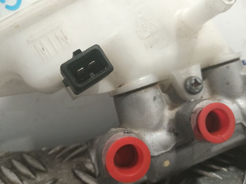 Recambio de bomba freno para kia rio 1.2 cat referencia OEM IAM UBFL298  