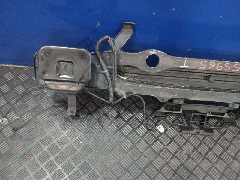 Recambio de refuerzo paragolpes trasero para kia rio 1.2 cat referencia OEM IAM 866311W200  
