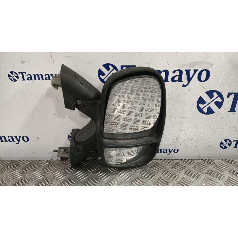 Recambio de retrovisor derecho para renault trafic ii furgoneta (fl) 1.9 dci 100 (fl0c) referencia OEM IAM   