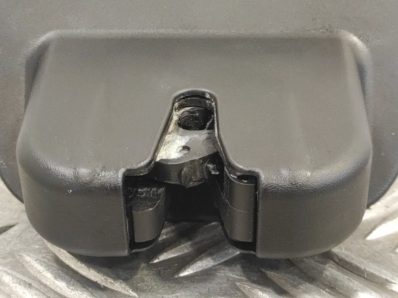 Recambio de cerradura maletero / porton para audi a3 (8p) 2.0 tdi referencia OEM IAM 8P3827520A  