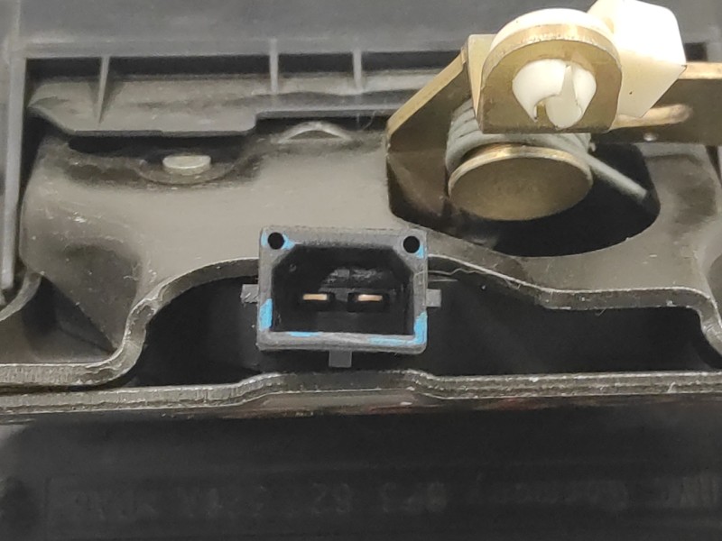 Recambio de cerradura maletero / porton para audi a3 (8p) 2.0 tdi referencia OEM IAM 8P3827520A  