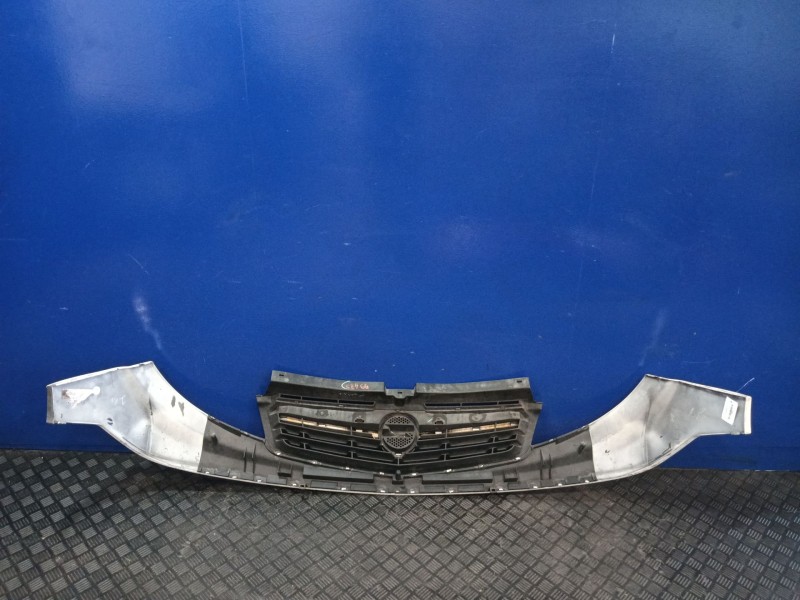 Recambio de rejilla delantera para opel vivaro a furgoneta (x83) 2.0 cdti (f7) referencia OEM IAM   