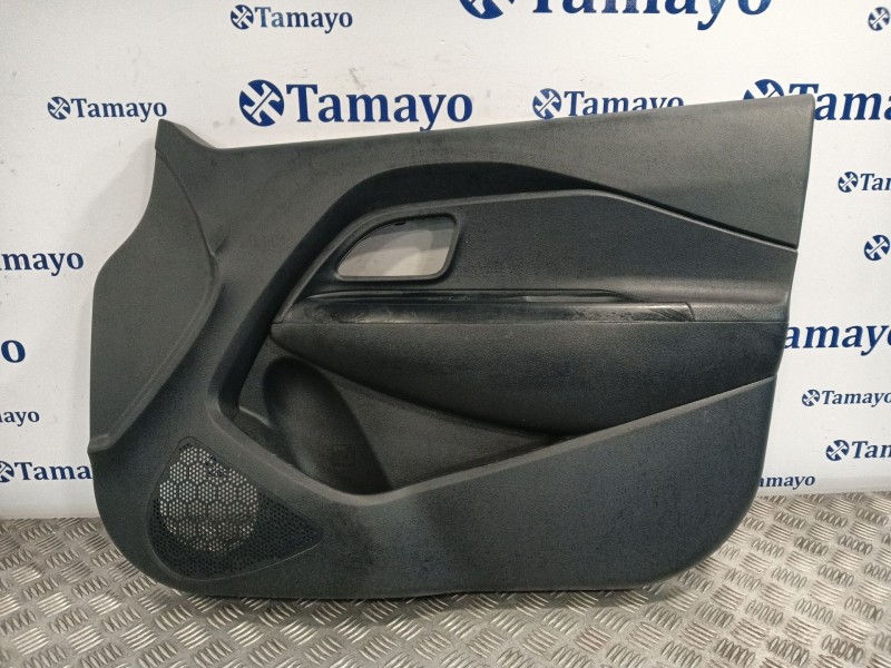 Recambio de guarnecido puerta delantera derecha para kia rio 1.2 cat referencia OEM IAM 9823401W010  