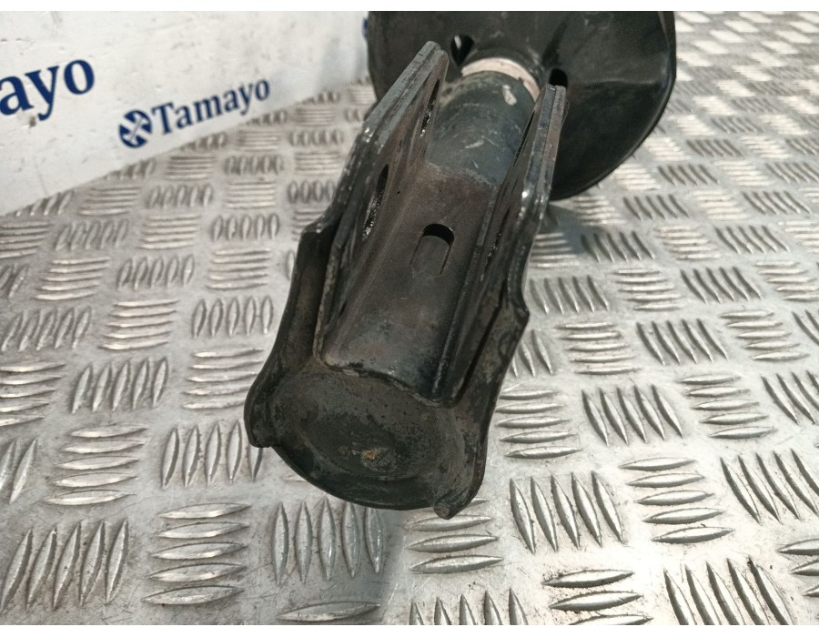 Recambio de amortiguador delantero derecho para toyota corolla verso (r1) referencia OEM IAM 48510  