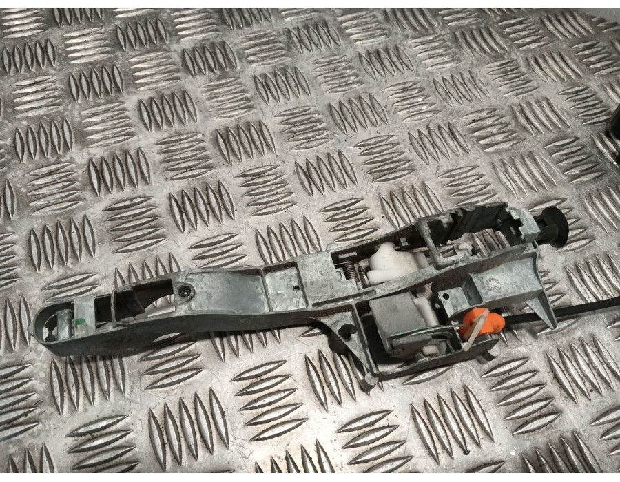Recambio de cerradura puerta trasera derecha para citroën c4 picasso 1.6 16v hdi fap referencia OEM IAM   