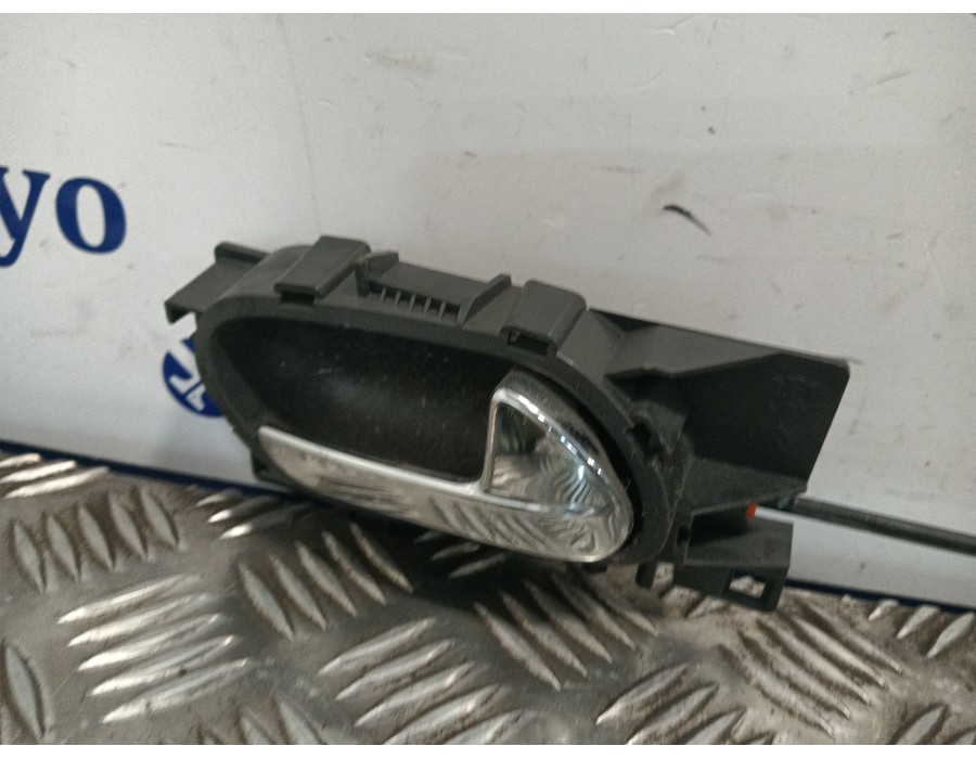 Recambio de cerradura puerta trasera derecha para citroën c4 picasso 1.6 16v hdi fap referencia OEM IAM   