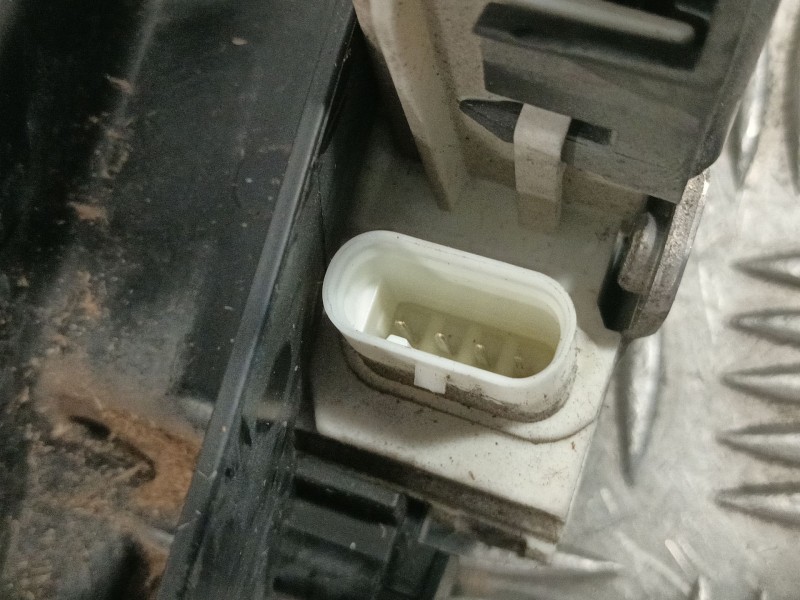 Recambio de cerradura puerta corredera izquierda para mercedes-benz clase a (w176) referencia OEM IAM A1667200135  