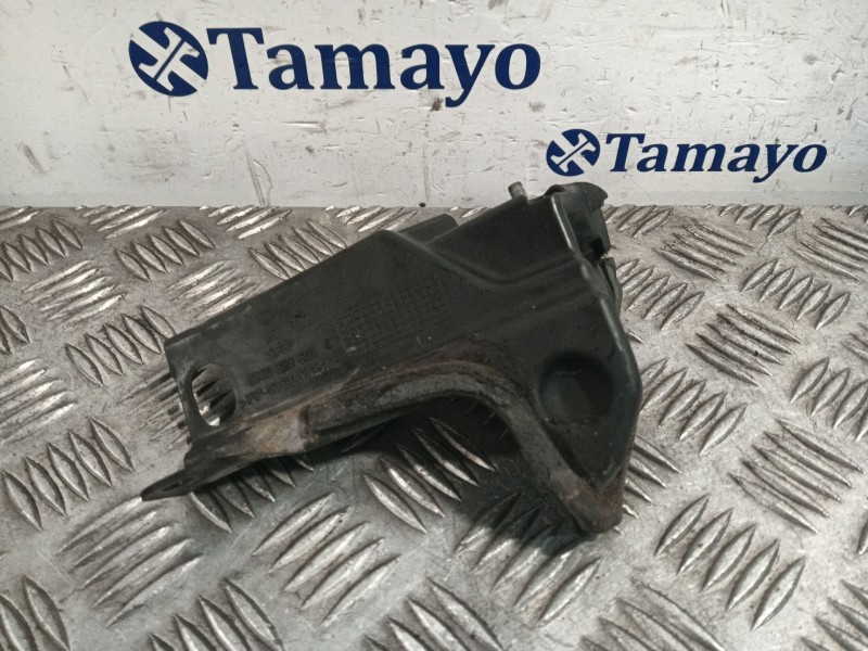 Recambio de plastico varios para volkswagen golf plus v (5m1, 521) 2.0 tdi 16v referencia OEM IAM 5M0823601  