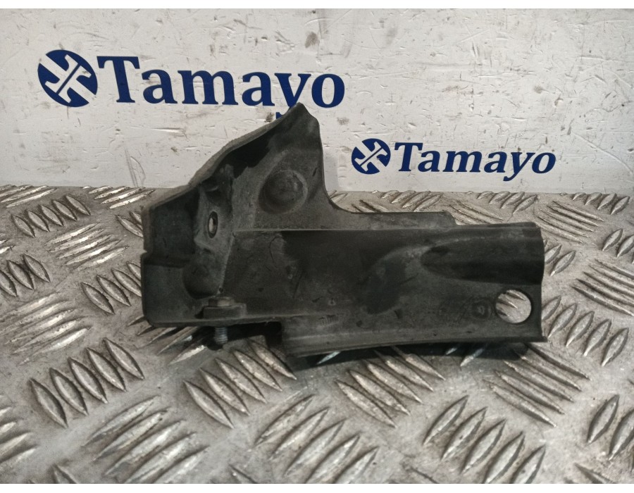 Recambio de plastico varios para volkswagen golf plus v (5m1, 521) 2.0 tdi 16v referencia OEM IAM 5M0823602  