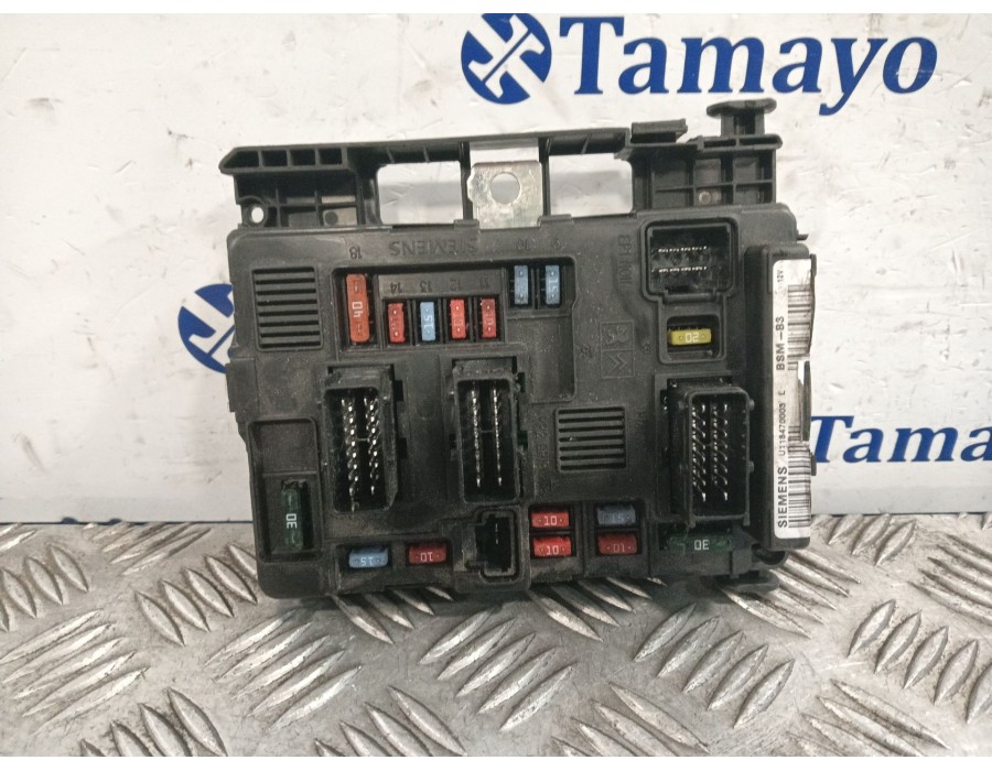 Recambio de caja reles / fusibles para citroën xsara picasso (n68) 1.6 hdi referencia OEM IAM 965061848000  U118470003L