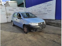 FIAT PUNTO BERLINA (188)