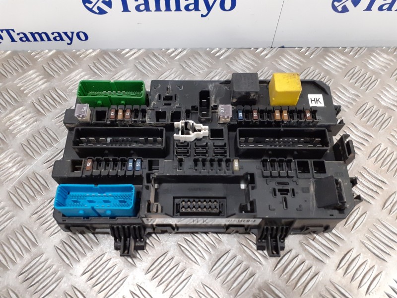 Recambio de caja reles / fusibles para opel astra h berlina 1.7 16v cdti referencia OEM IAM 13206762HK  5DK00866932