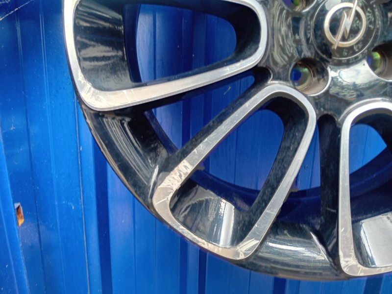 Recambio de llanta para opel adam referencia OEM IAM 3154 RONAL  
