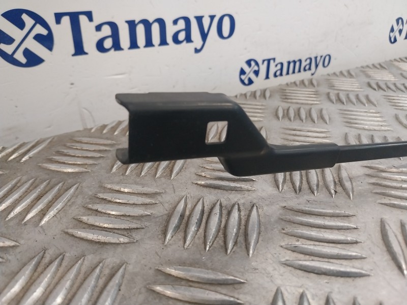 Recambio de brazo limpia delantero derecho para peugeot partner kombi referencia OEM IAM 9682974780  