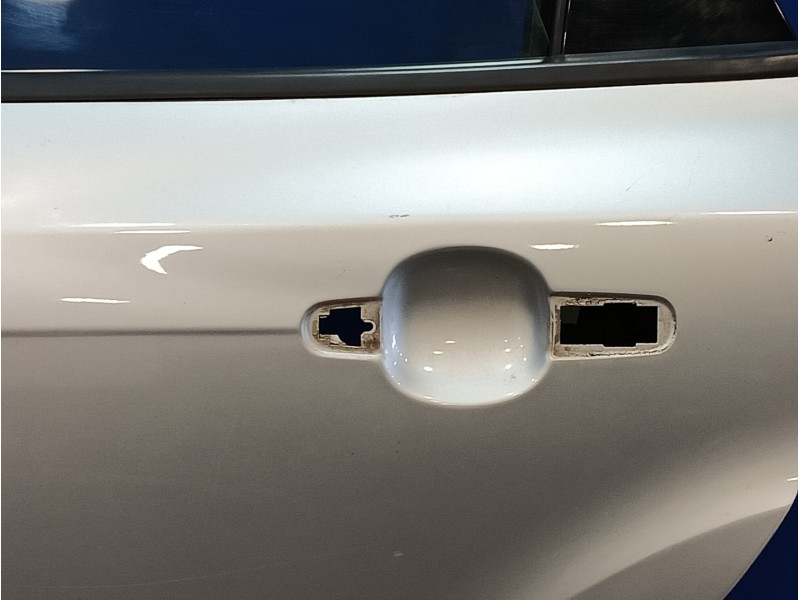 Recambio de puerta trasera izquierda para ford focus lim. (cb8) 1.6 tdci cat referencia OEM IAM   