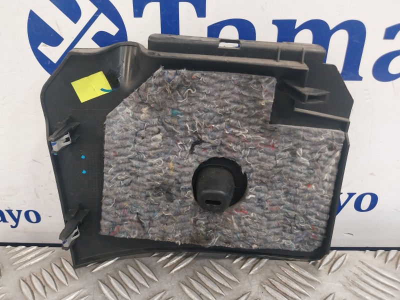 Recambio de plastico varios para peugeot partner kombi referencia OEM IAM 9680935277  