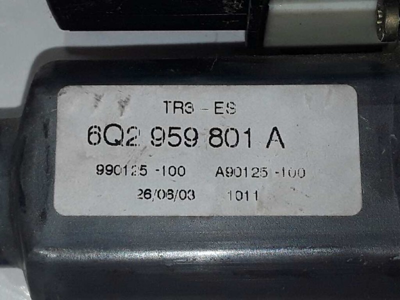 Recambio de motor elevalunas delantero derecho para seat ibiza (6l1) referencia OEM IAM 6Q2959801A  