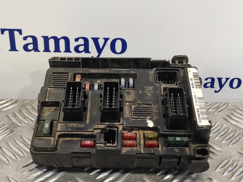 Recambio de caja reles / fusibles para peugeot partner (s2) 1.9 diesel referencia OEM IAM 965061858000 BSMB2 U118470002J