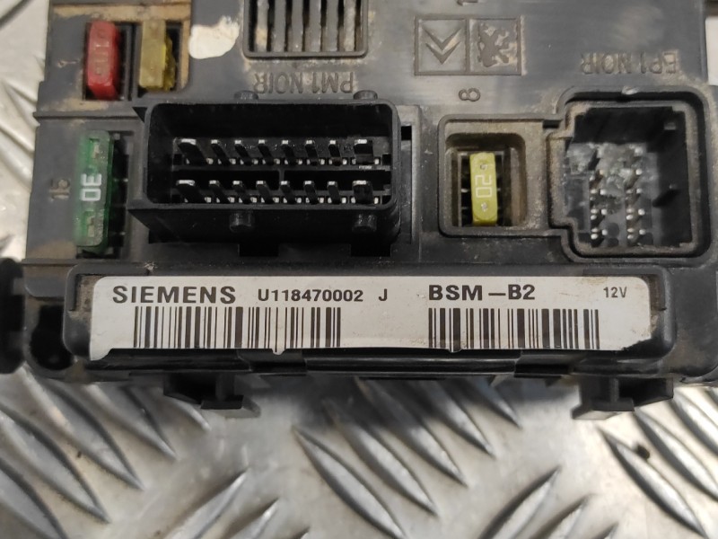 Recambio de caja reles / fusibles para peugeot partner (s2) 1.9 diesel referencia OEM IAM 965061858000 BSMB2 U118470002J