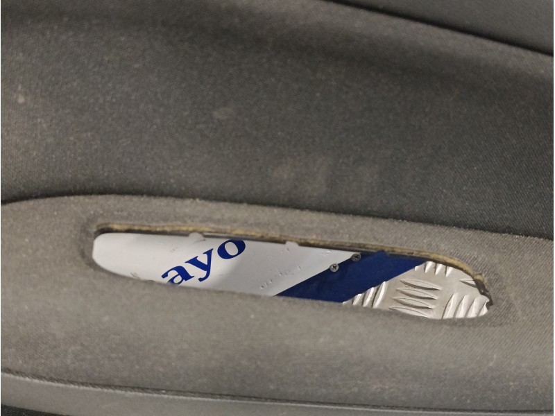 Recambio de guarnecido puerta trasera derecha para peugeot 308 1.6 blue-hdi fap referencia OEM IAM 98013170ZD  