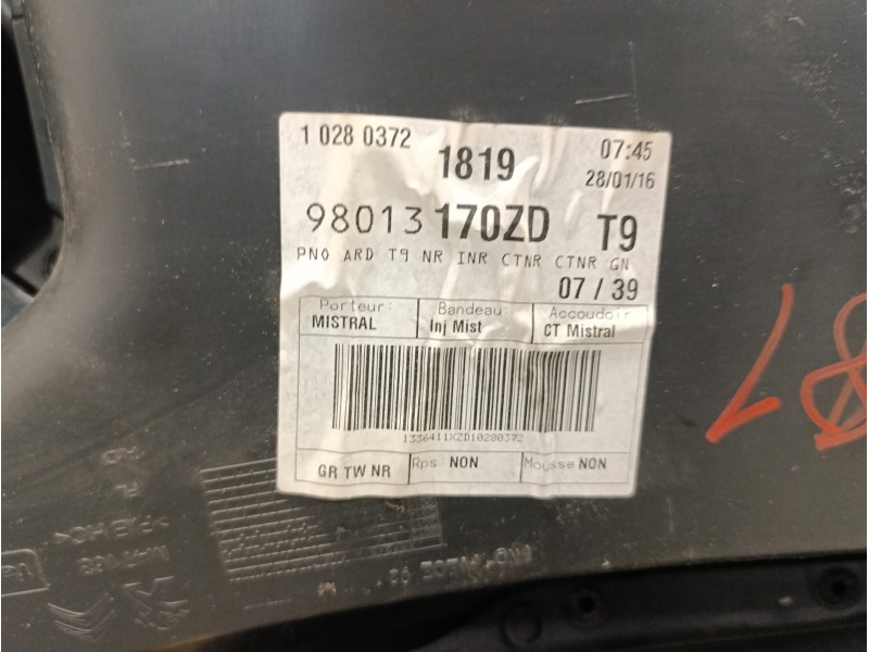 Recambio de guarnecido puerta trasera derecha para peugeot 308 1.6 blue-hdi fap referencia OEM IAM 98013170ZD  