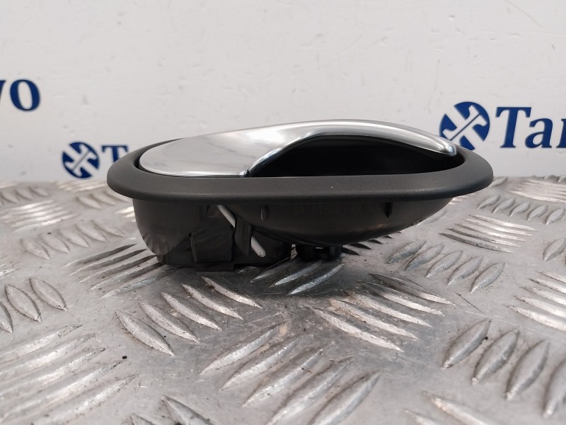 Recambio de maneta interior delantera derecha para smart forfour eq referencia OEM IAM 310580  