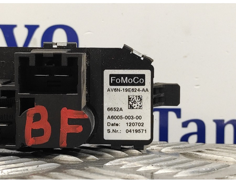 Recambio de resistencia calefaccion para ford focus lim. (cb8) 1.6 tdci cat referencia OEM IAM AV6N19E624AA  A600500300